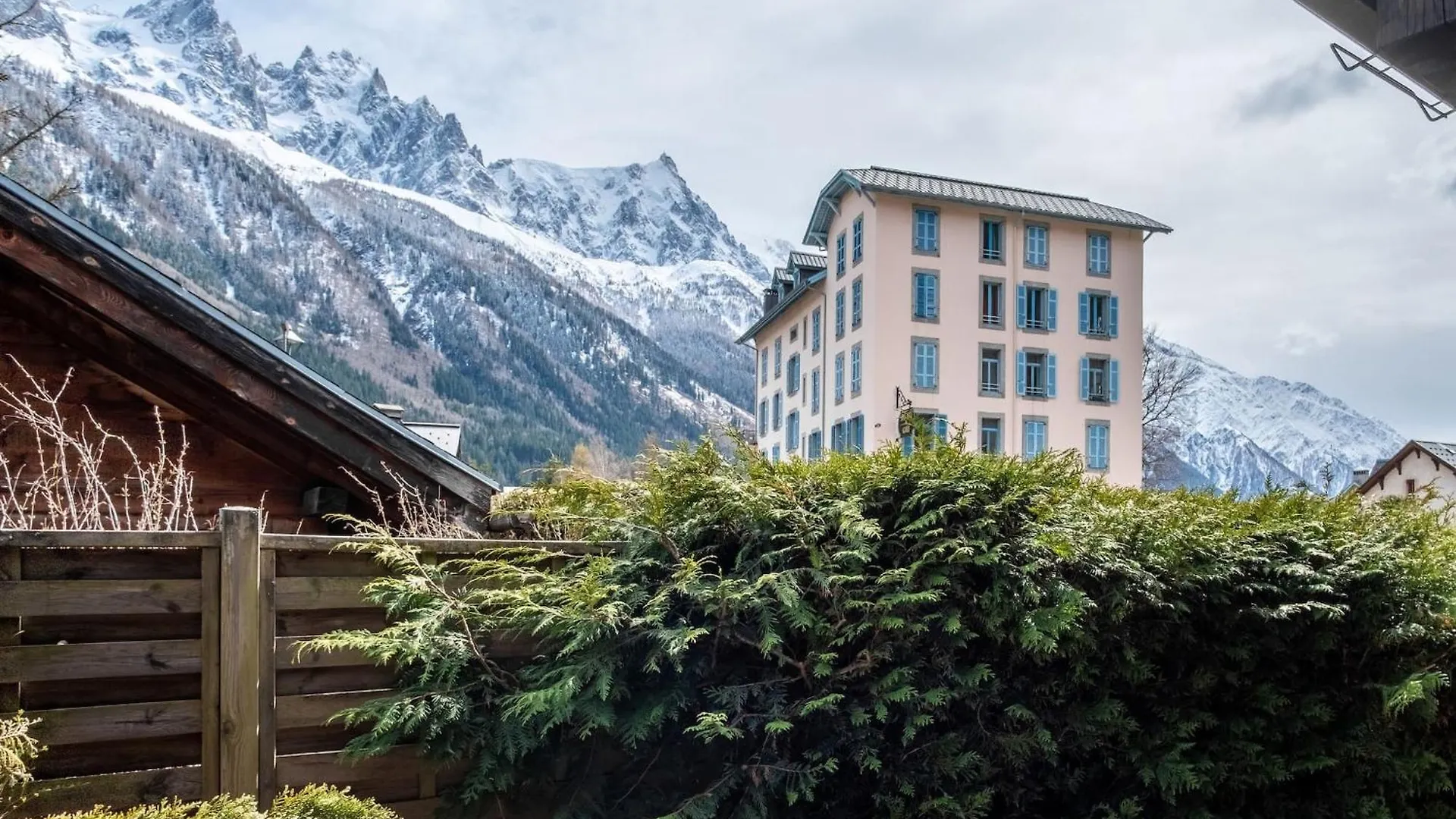 Clos Des Vorgeats - Duplex Beside Golf Course - Patio - Utmb Chamonix Chalet