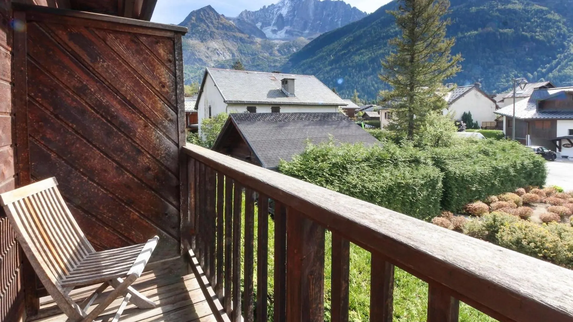 Clos Des Vorgeats - Duplex Beside Golf Course - Patio - Utmb Chamonix France